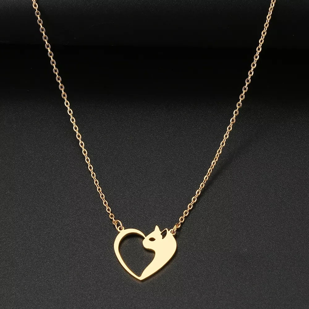 Gold Cat Heart Necklace – Cute Stainless Steel Pendant for Animal Lovers