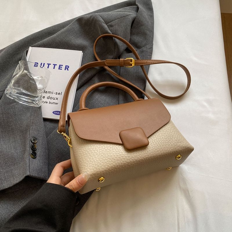 The Classic Muse – Elegant Retro Handbag for Women