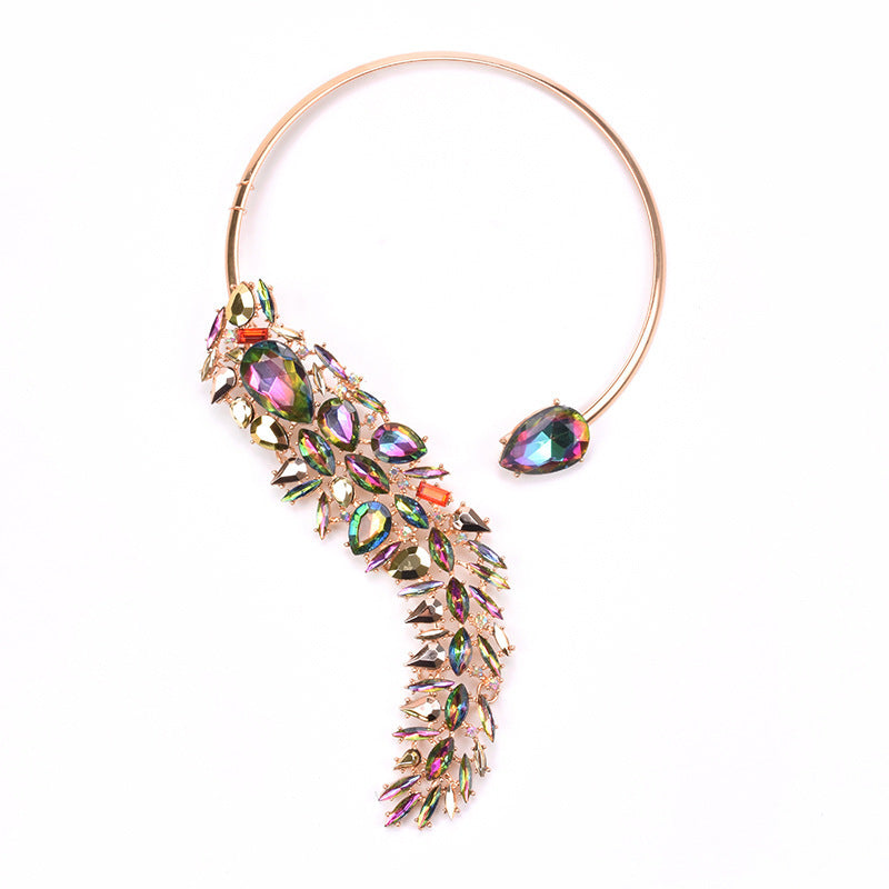 Statement Rhinestone Choker – Bold Crystal Collar for Glamorous Nights