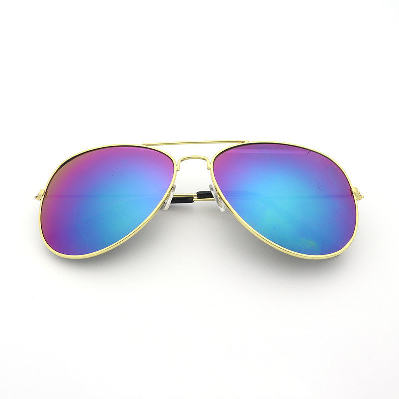 Classic Aviator Sunglasses – UV400 Protection with Sleek Black Frame