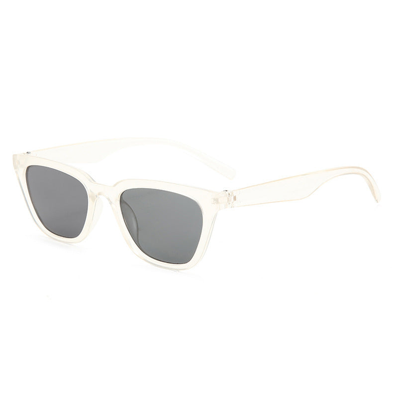 Vintage Beige Cat-Eye Sunglasses – Chic Retro Glamour