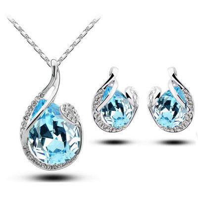 Blue Crystal Teardrop Jewellery Set – Necklace & Earrings for Timeless Elegance