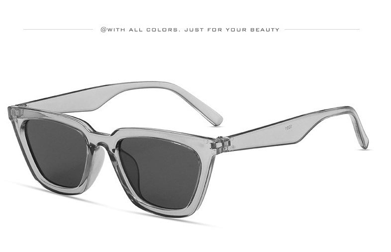 Vintage Beige Cat-Eye Sunglasses – Chic Retro Glamour