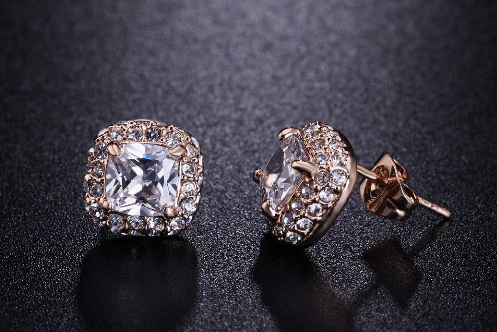 Rose Gold Crystal Stud Earrings – Classic Sparkle for a Sophisticated Look