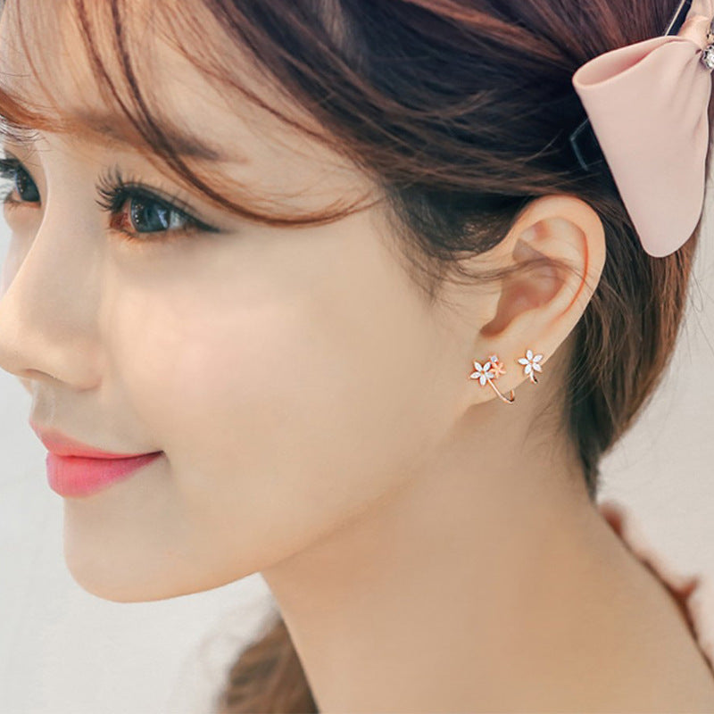 Delicate Rose Gold Floral Earrings – Sparkle Elegance for Short Hair
