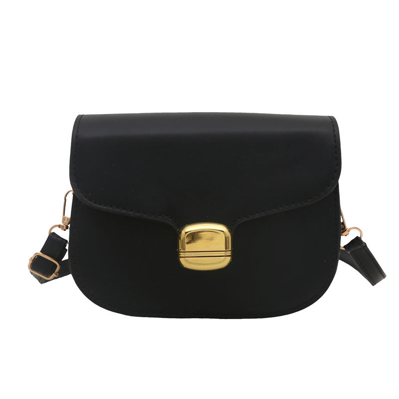 Chic Essentials – Minimalist Crossbody Bag for Everyday Style