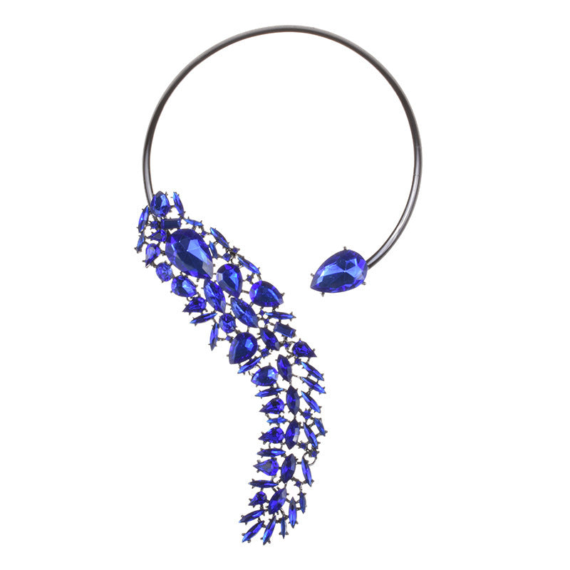 Statement Rhinestone Choker – Bold Crystal Collar for Glamorous Nights