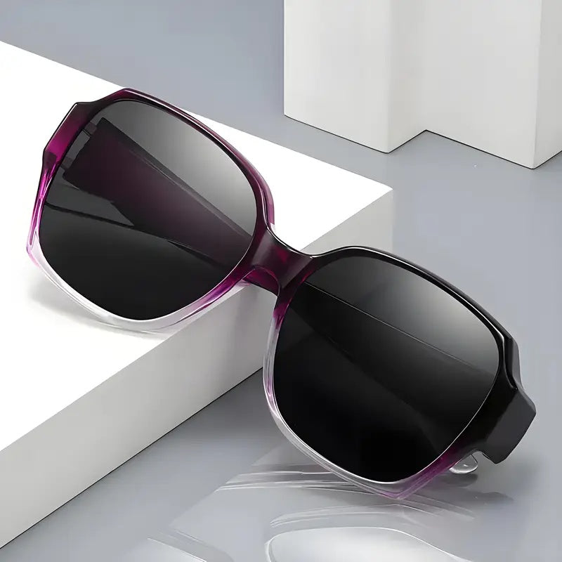 Elegant Dual-Use Clip-On Sunglasses – Stylish Crystal Frame for Day & Night