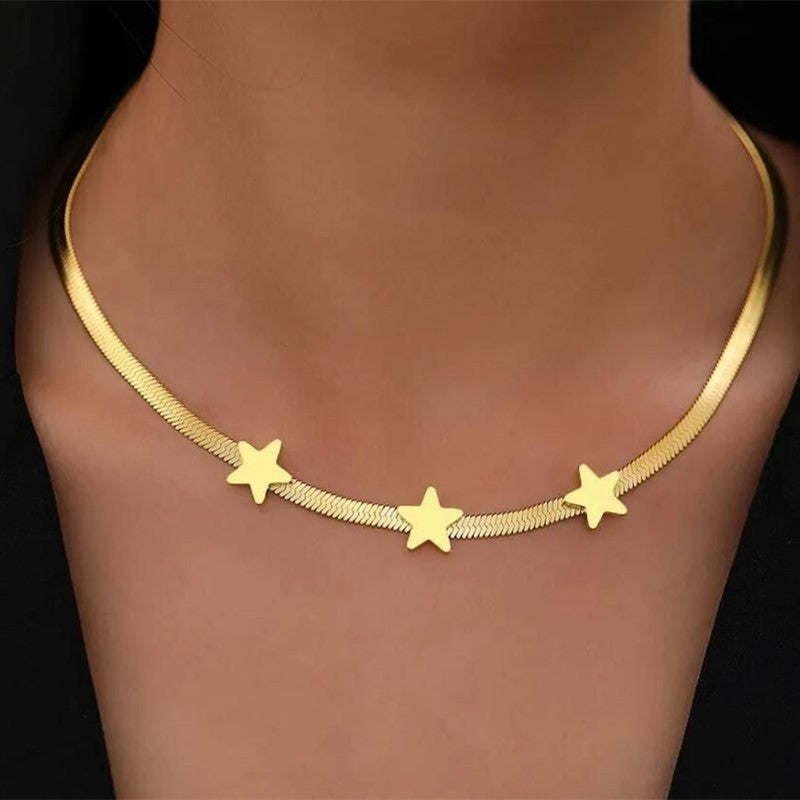 Bold Gold Star Statement Necklace – Chic Celestial Design for Women