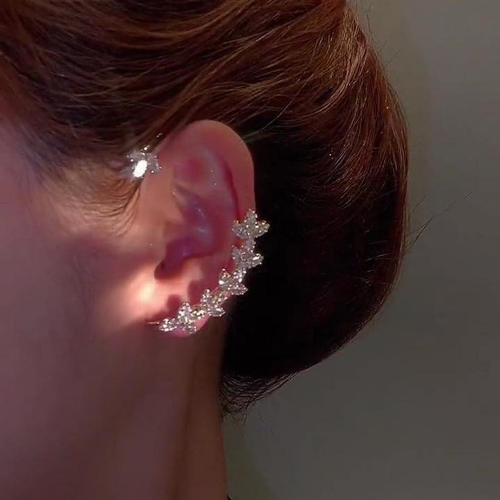 Crystal Leaf Ear Cuff – Elegant Shine Without a Piercing