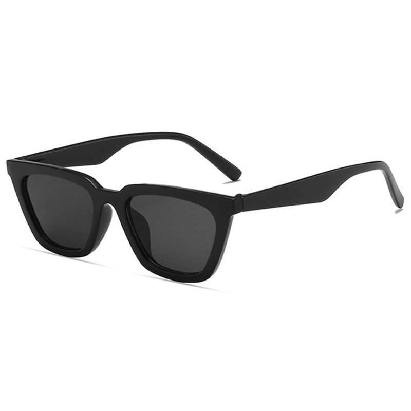 Vintage Beige Cat-Eye Sunglasses – Chic Retro Glamour