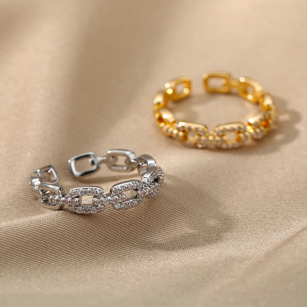 Elegant Gold & Platinum-Plated Chain Ring – Timeless Feminine Style