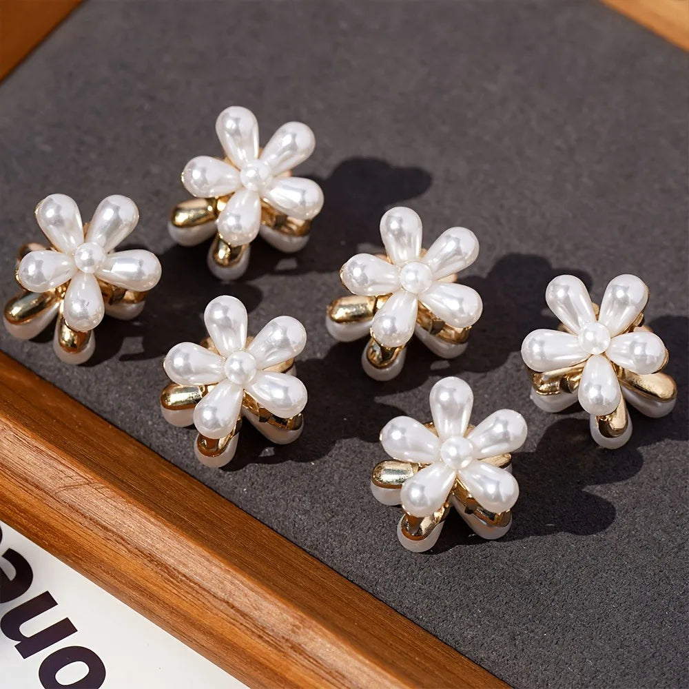 Bloom Pearl Clips
