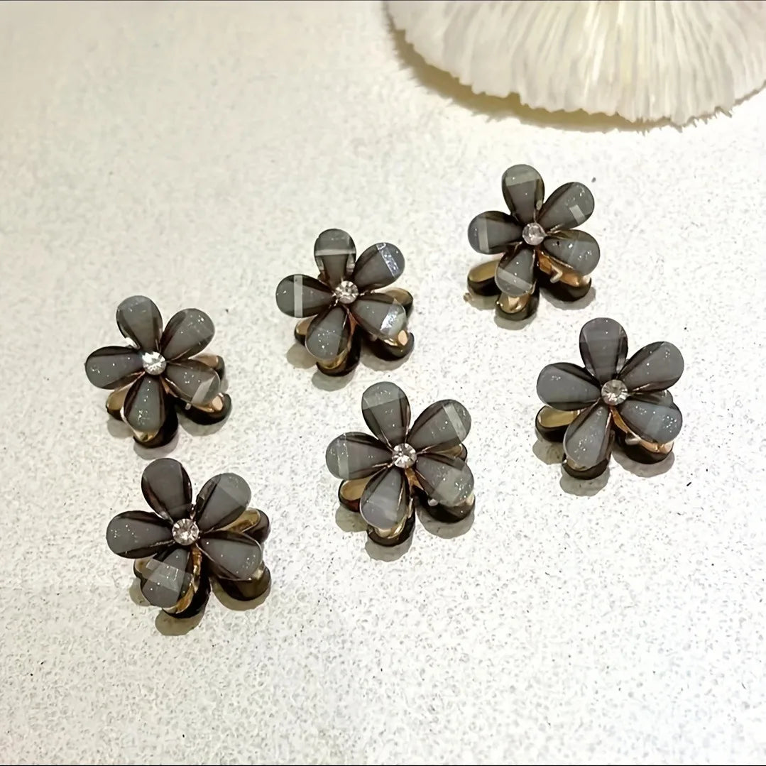 Bloom Pearl Clips