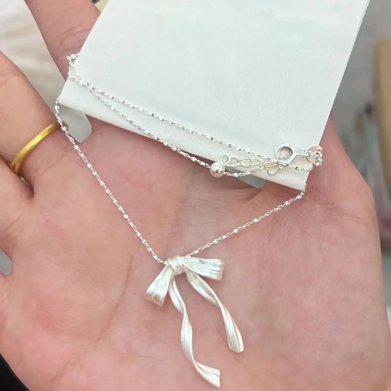 Aurora Pearl Choker