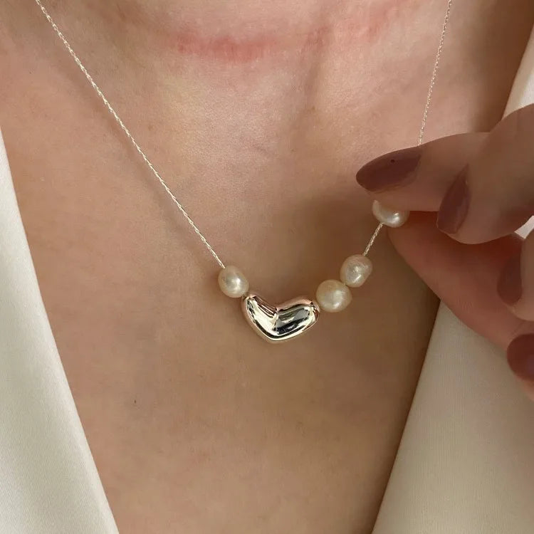 Aurora Pearl Choker