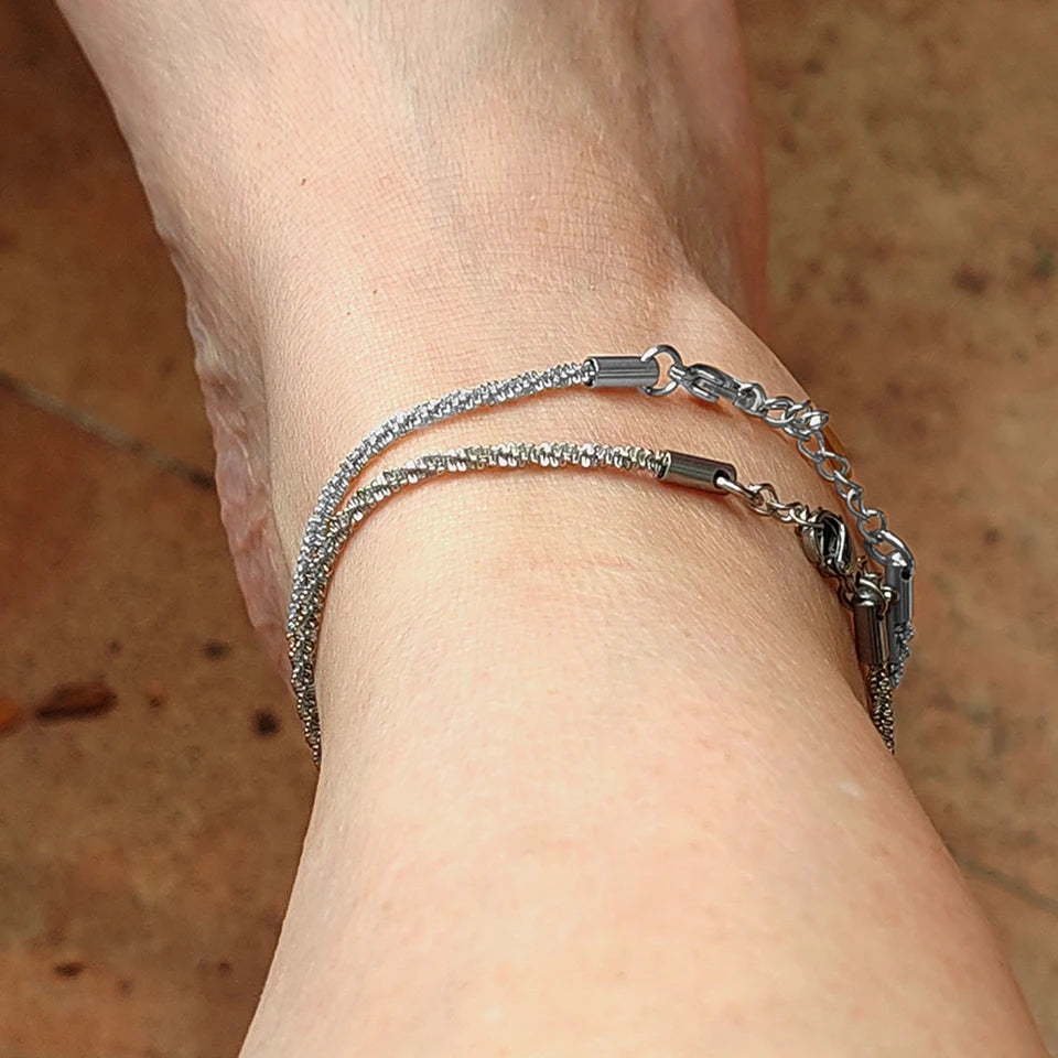 Twist Barefoot Anklet – Minimalist Summer Style