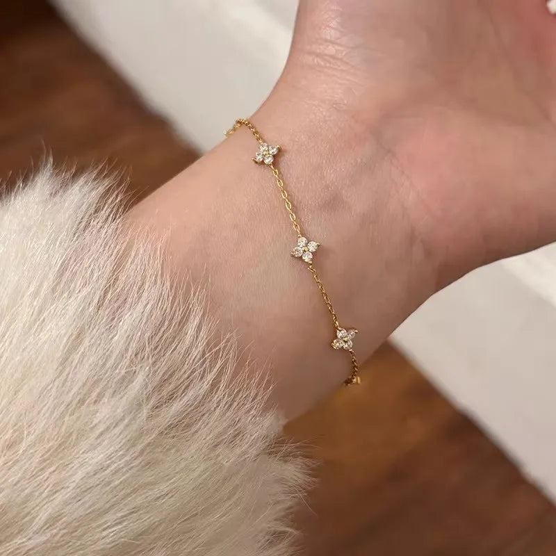 Elara Flower Bracelet – Delicate Crystal Design with Free UK Shipping