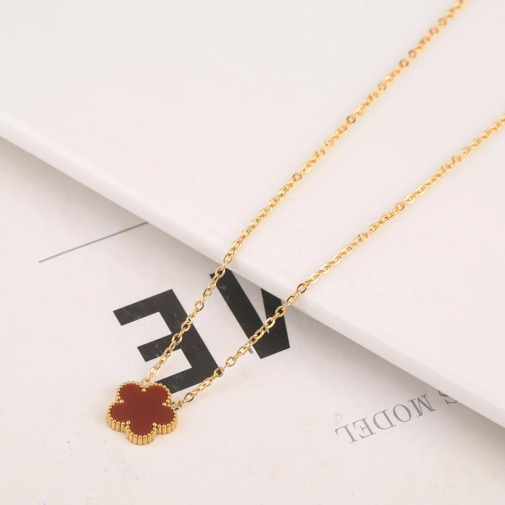 Clover Bloom Jewellery – Elegant Lucky Charm Set for Women