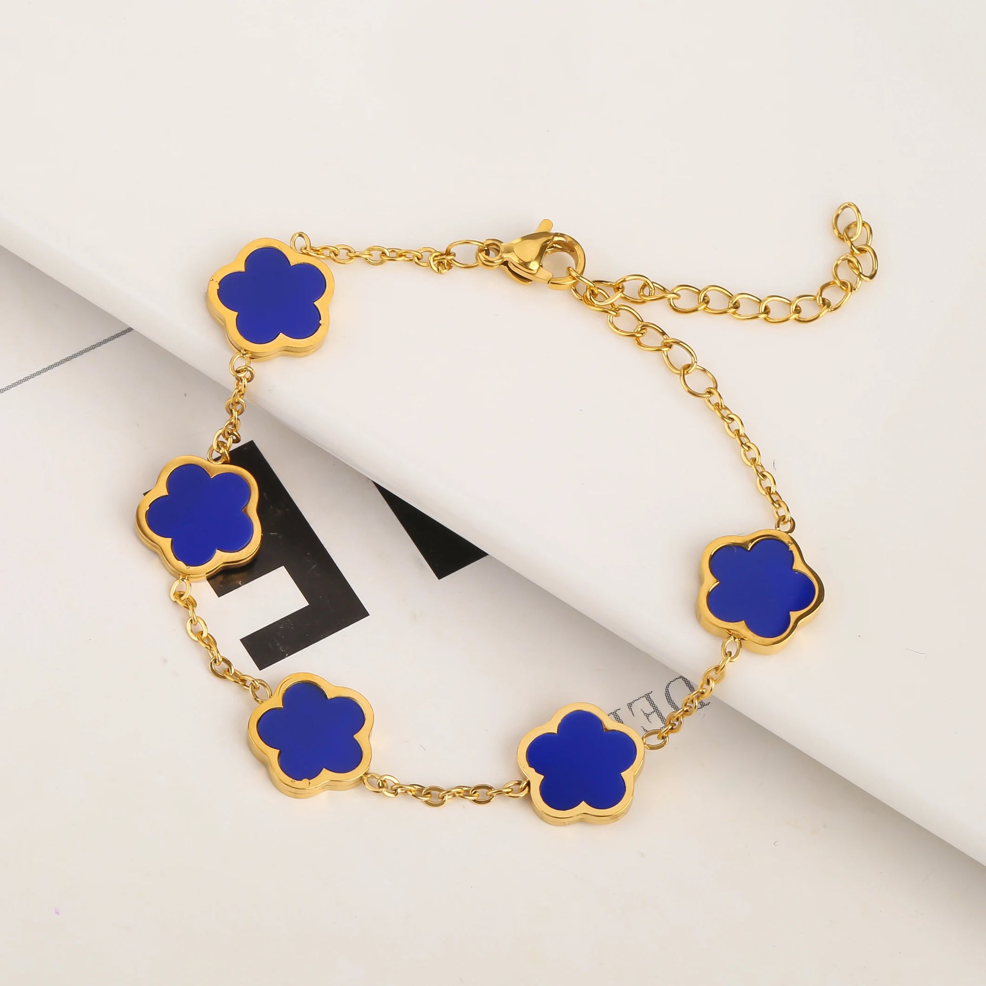 Clover Bloom Jewellery – Elegant Lucky Charm Set for Women