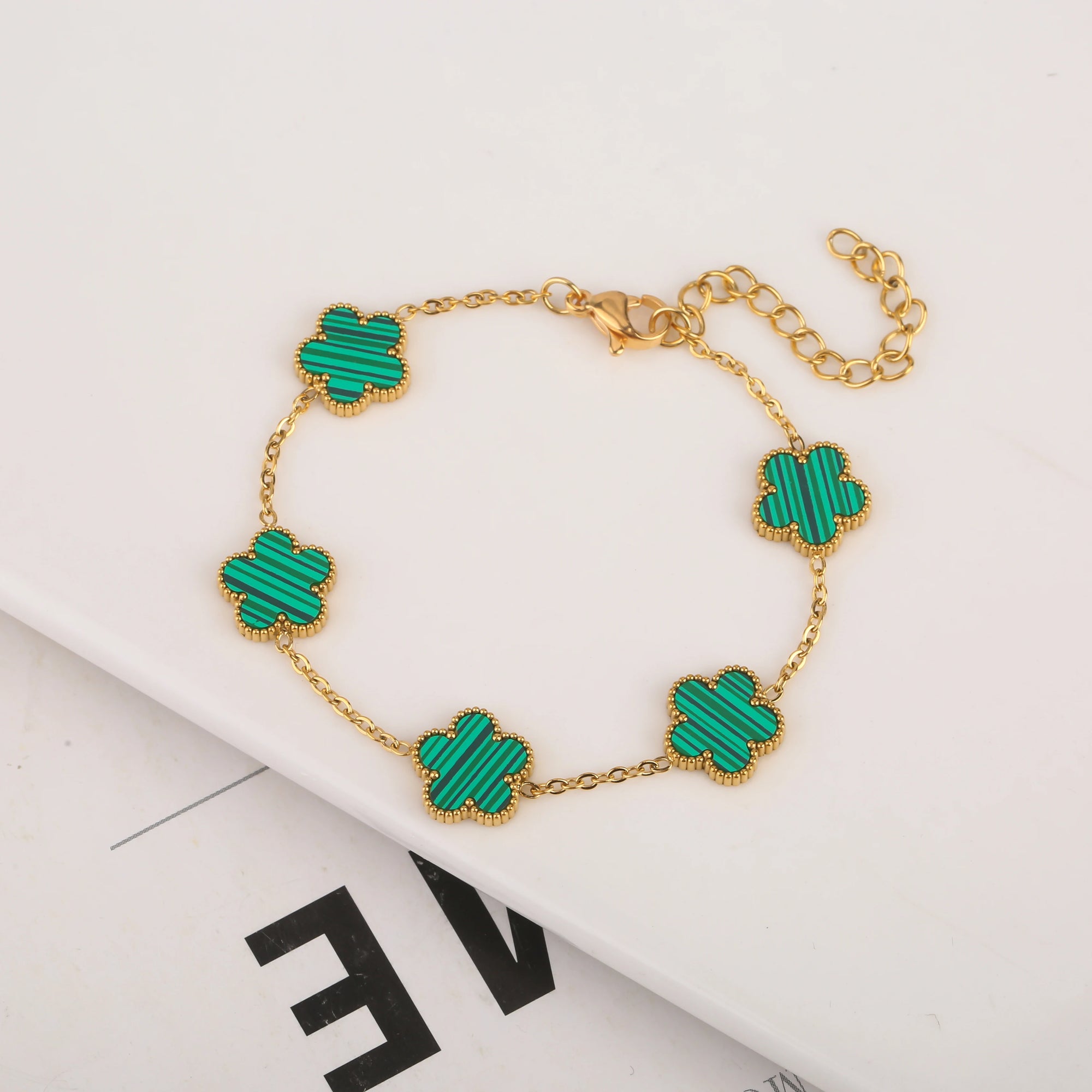 Clover Bloom Jewellery – Elegant Lucky Charm Set for Women