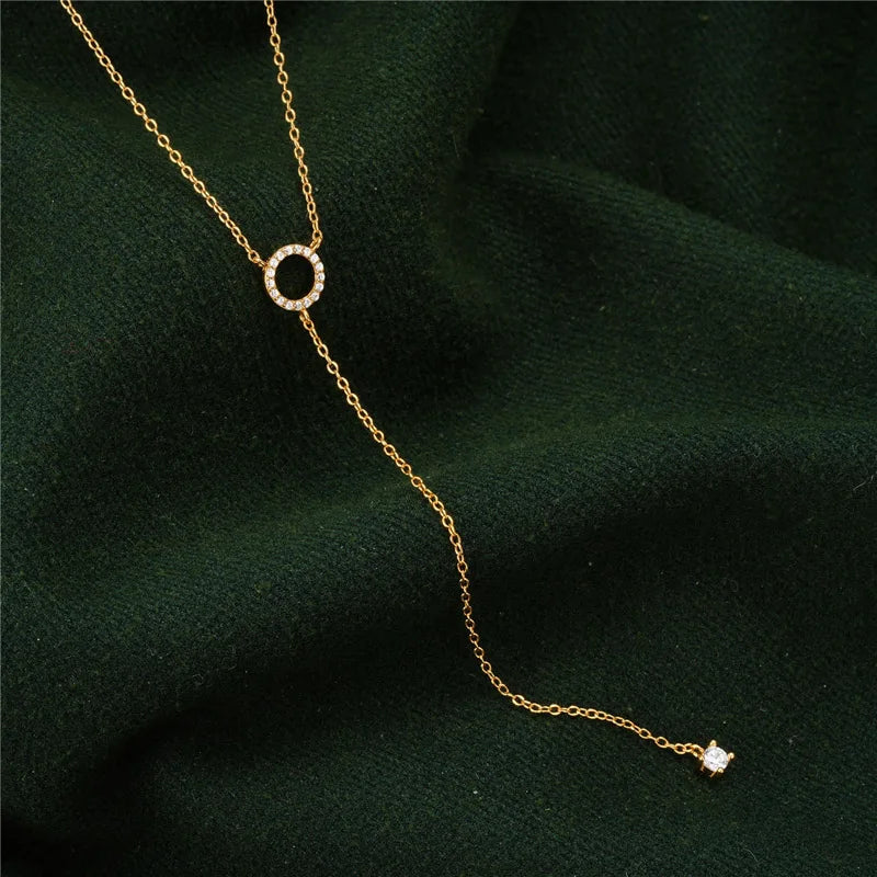 Oriana Pendant Necklace – Interlocking Circle Design