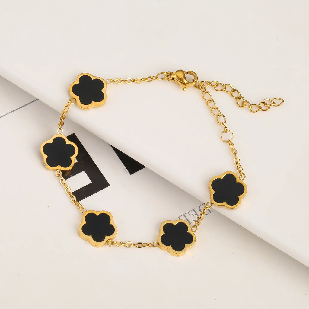 Clover Bloom Jewellery – Elegant Lucky Charm Set for Women