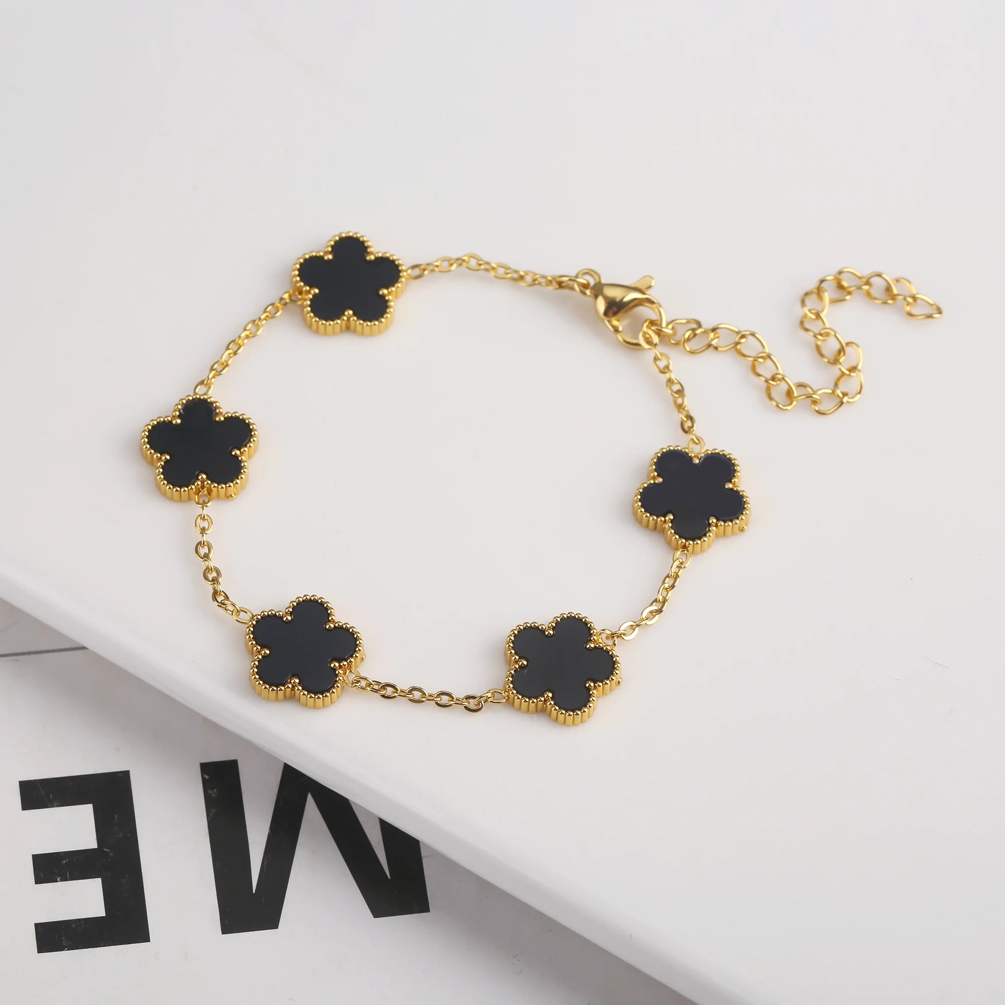Clover Bloom Jewellery – Elegant Lucky Charm Set for Women