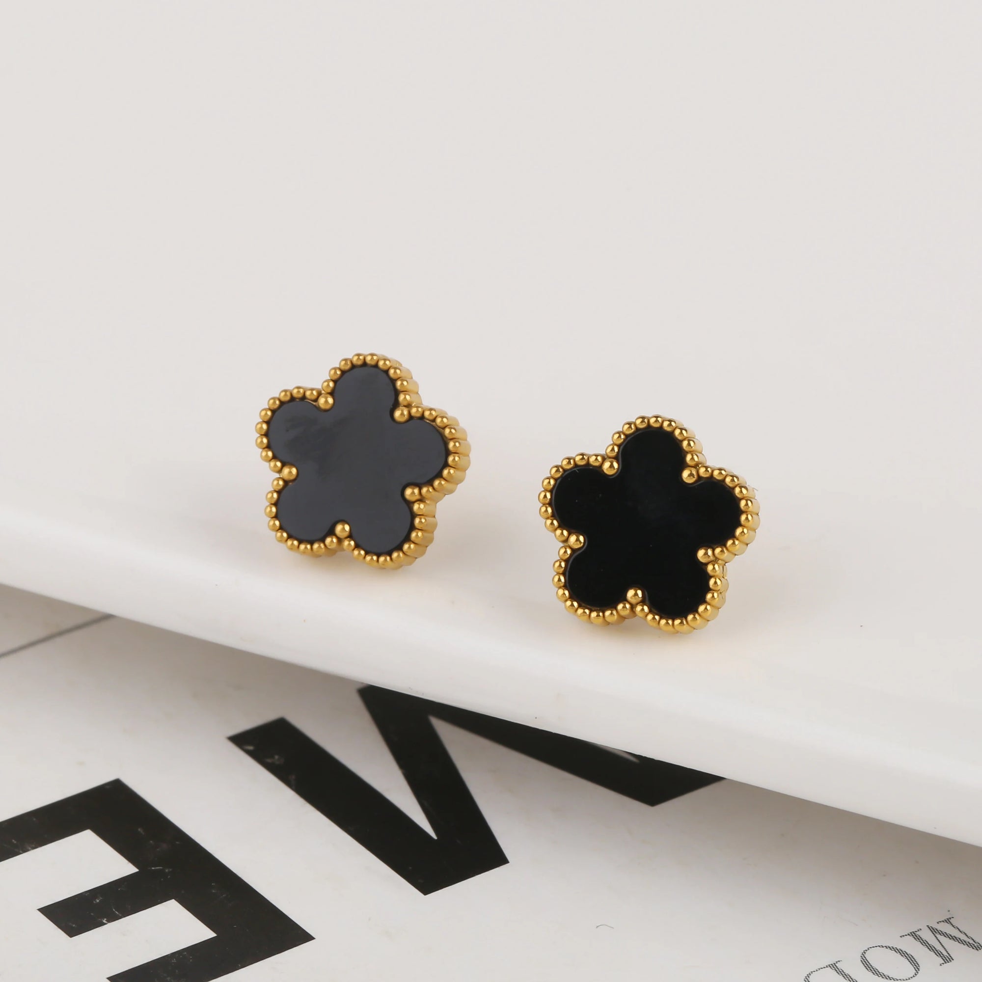 Clover Bloom Jewellery – Elegant Lucky Charm Set for Women