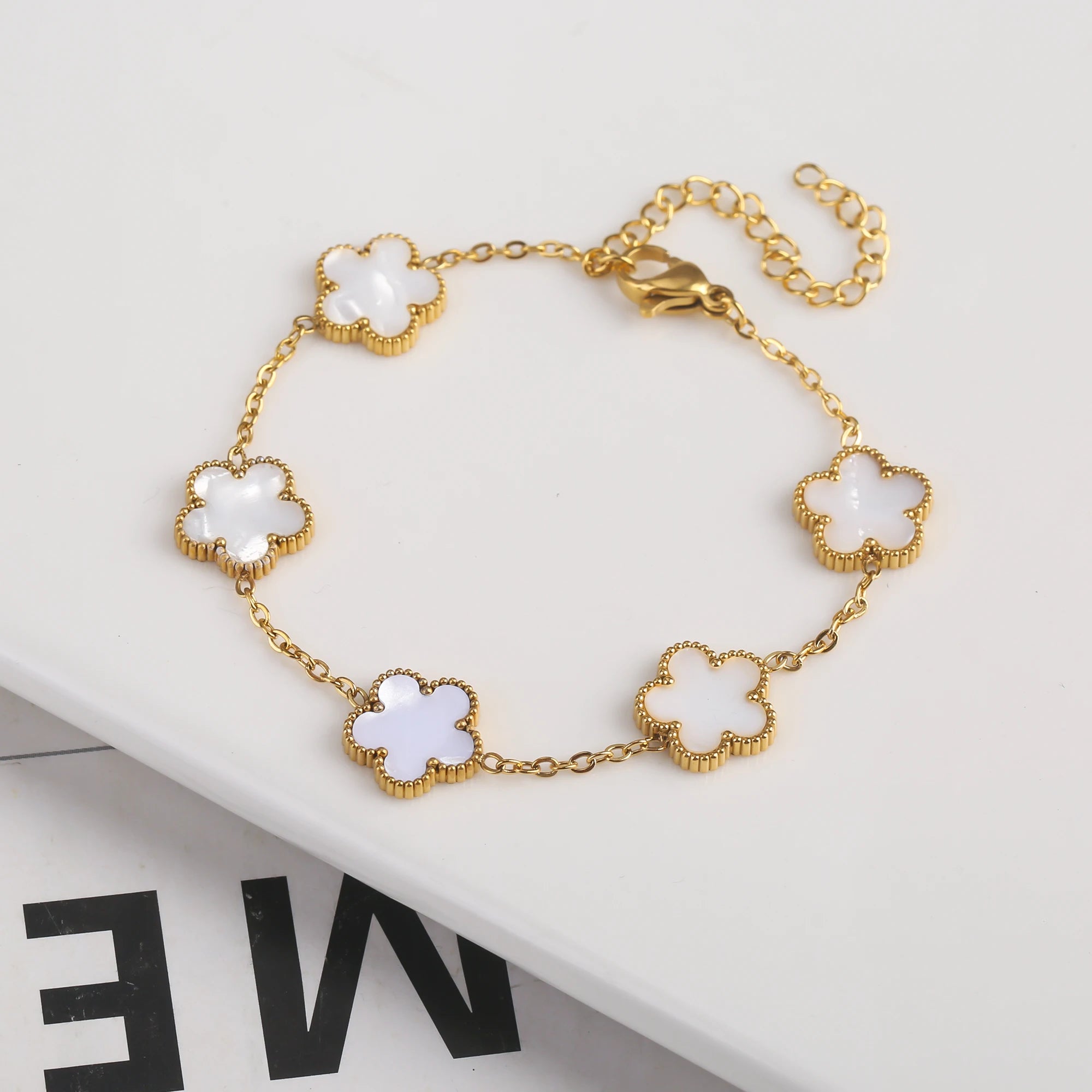 Clover Bloom Jewellery – Elegant Lucky Charm Set for Women