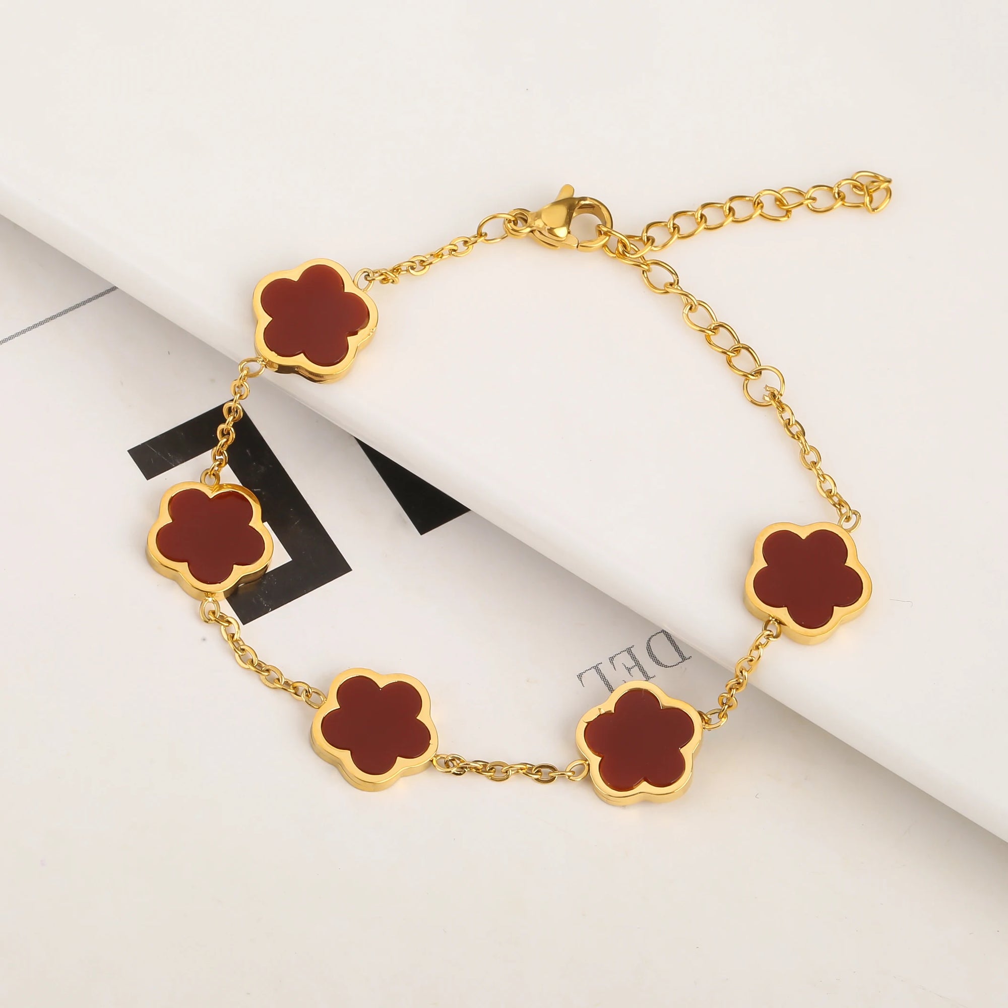 Clover Bloom Jewellery – Elegant Lucky Charm Set for Women