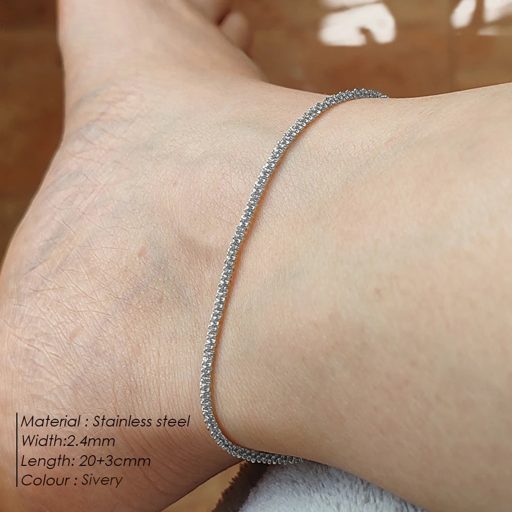 Twist Barefoot Anklet – Minimalist Summer Style