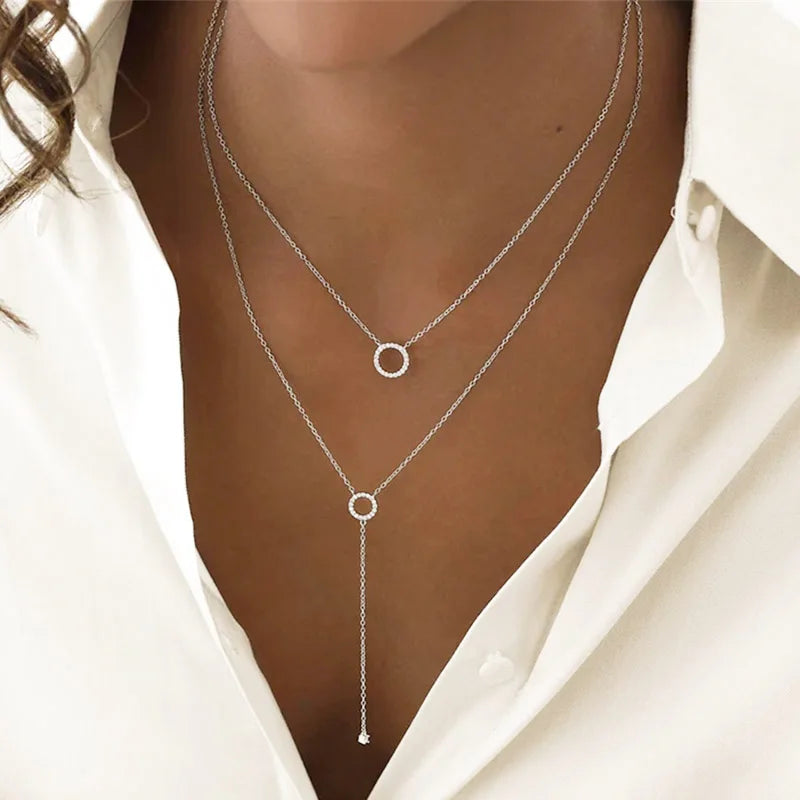 Oriana Pendant Necklace – Interlocking Circle Design