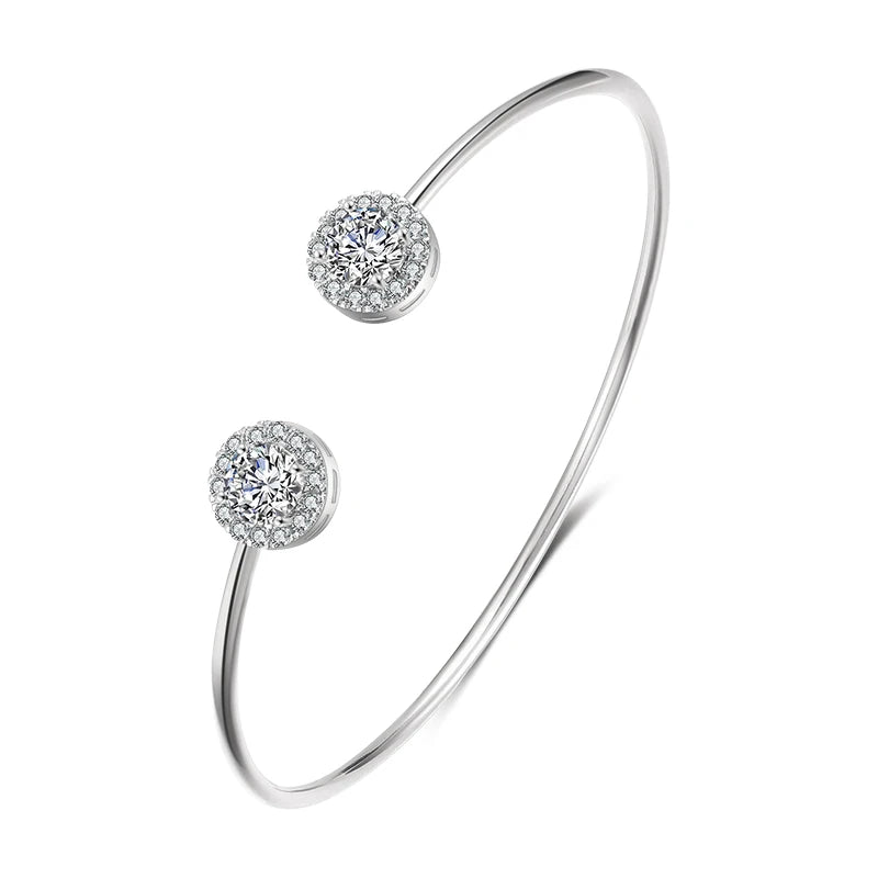 Nova Cuff Bracelet – Elegant Geometric Bangle for Women
