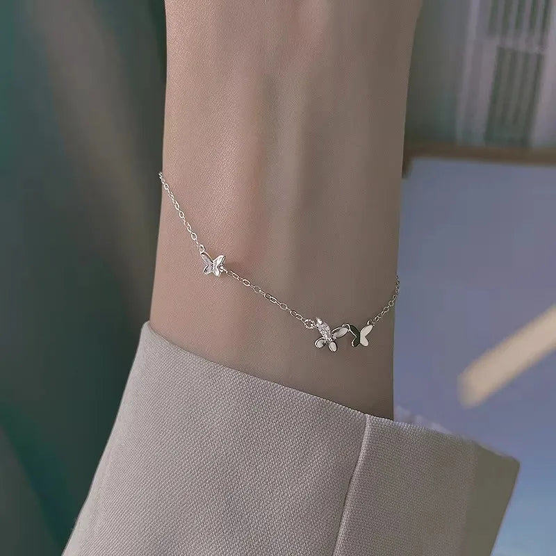Elara Flower Bracelet – Delicate Crystal Design with Free UK Shipping