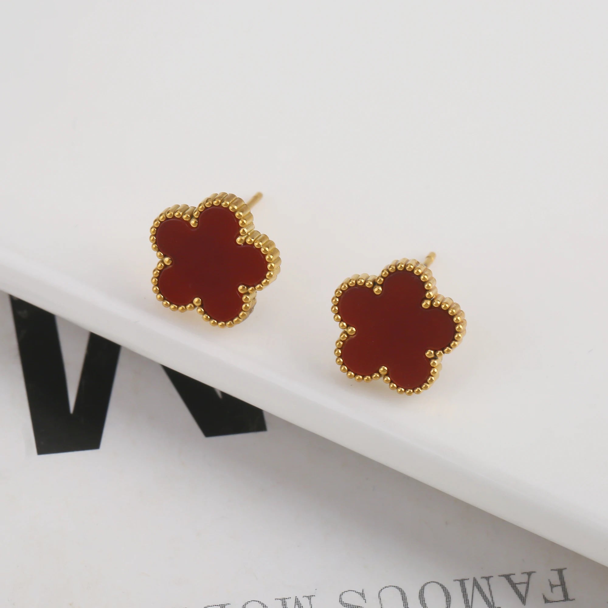 Clover Bloom Jewellery – Elegant Lucky Charm Set for Women