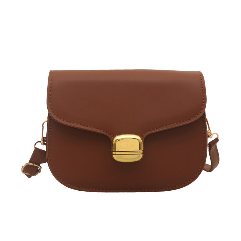 Chic Essentials – Minimalist Crossbody Bag for Everyday Style