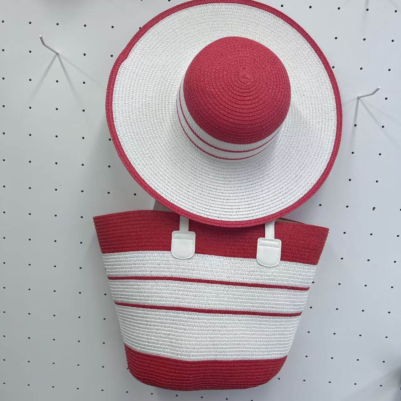 Seaside Straw Hat & Bag Set – Your Perfect Summer Holiday Essential