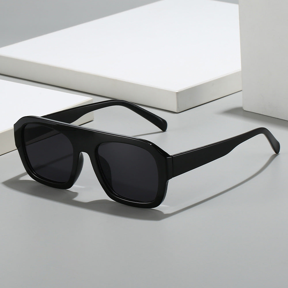 Bold Retro Sunglasses – European Style with a Contemporary Twist