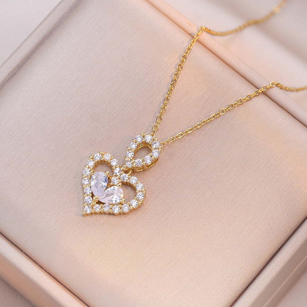 Red Rhinestone Heart Necklace – Elegant Crystal Pendant for Women